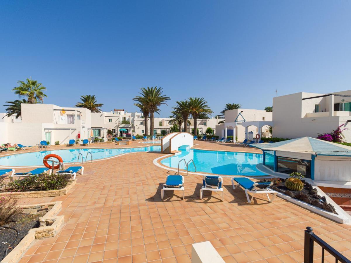 Homeforguest Moderno Apartamento Con Piscina En コラレホ エクステリア 写真