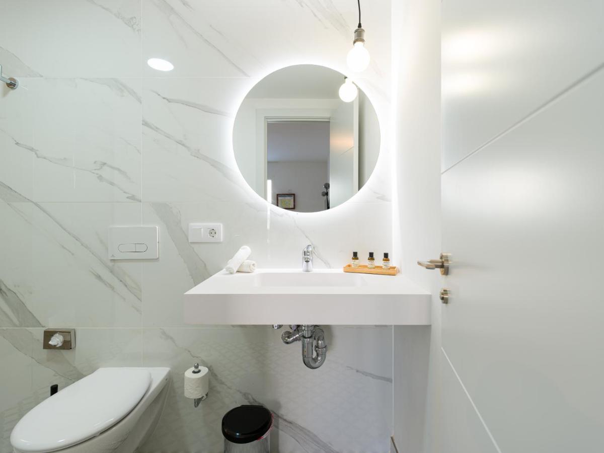 Homeforguest Moderno Apartamento Con Piscina En コラレホ エクステリア 写真