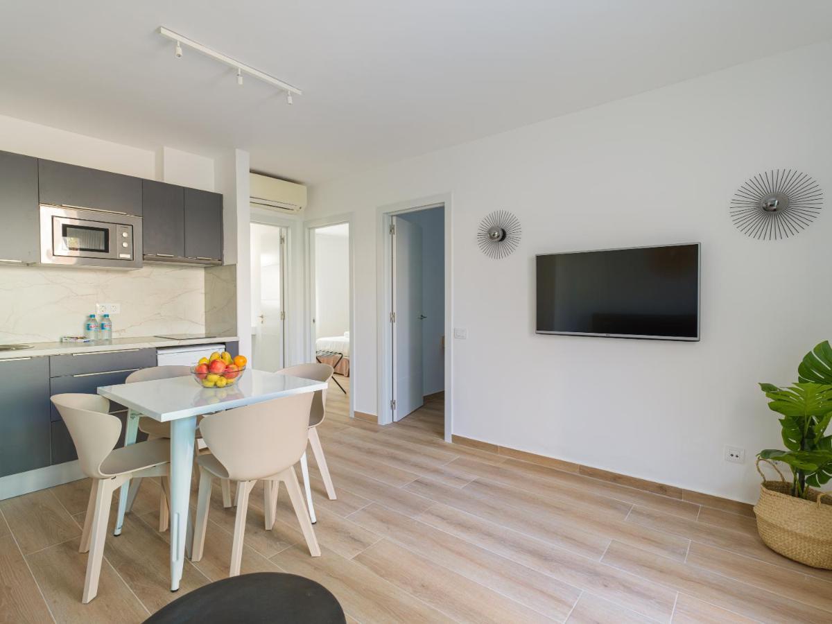 Homeforguest Moderno Apartamento Con Piscina En コラレホ エクステリア 写真