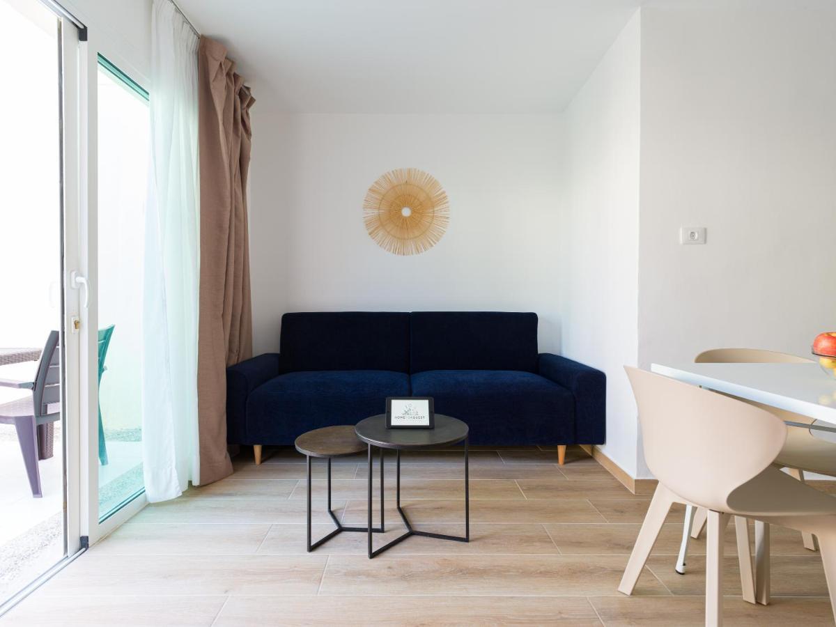 Homeforguest Moderno Apartamento Con Piscina En コラレホ エクステリア 写真