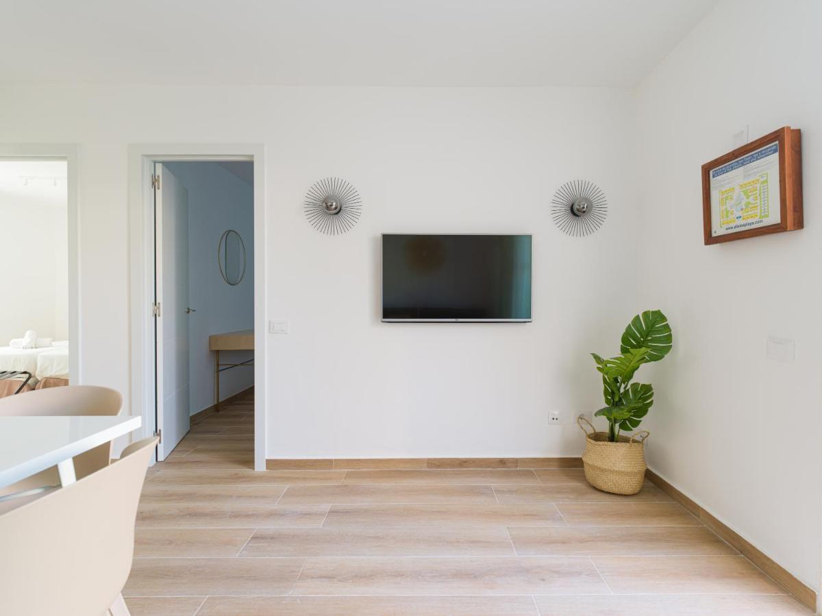 Homeforguest Moderno Apartamento Con Piscina En コラレホ エクステリア 写真