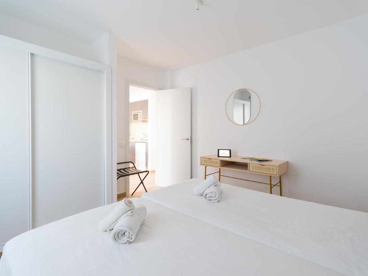 Homeforguest Moderno Apartamento Con Piscina En コラレホ エクステリア 写真