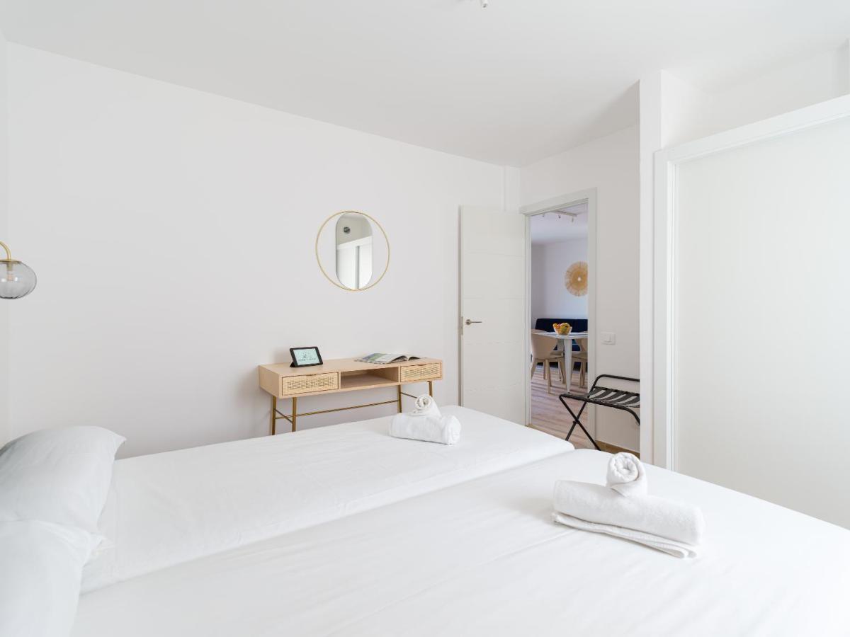Homeforguest Moderno Apartamento Con Piscina En コラレホ エクステリア 写真