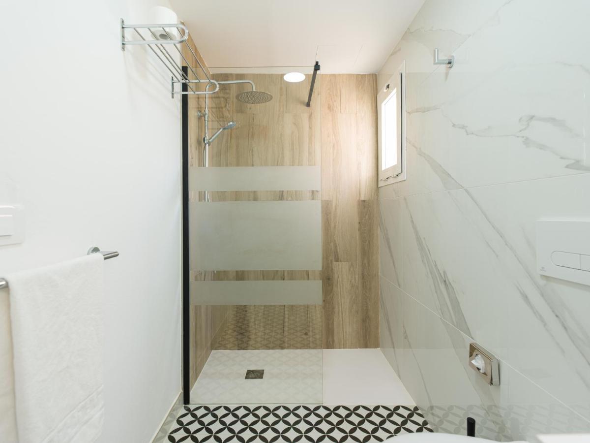 Homeforguest Moderno Apartamento Con Piscina En コラレホ エクステリア 写真