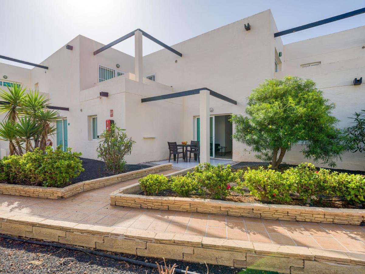 Homeforguest Moderno Apartamento Con Piscina En コラレホ エクステリア 写真